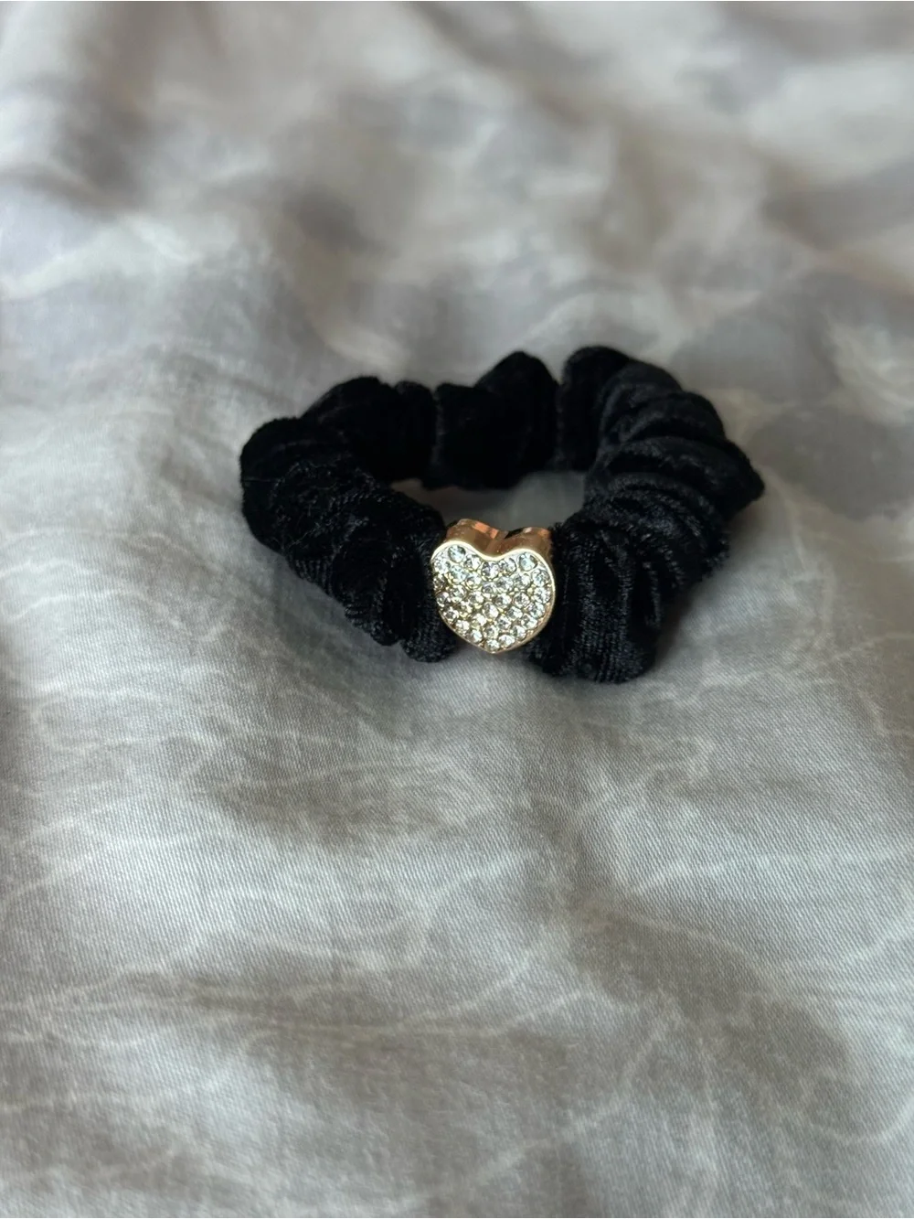 Velvet Heart Charm Scrunchie - Black